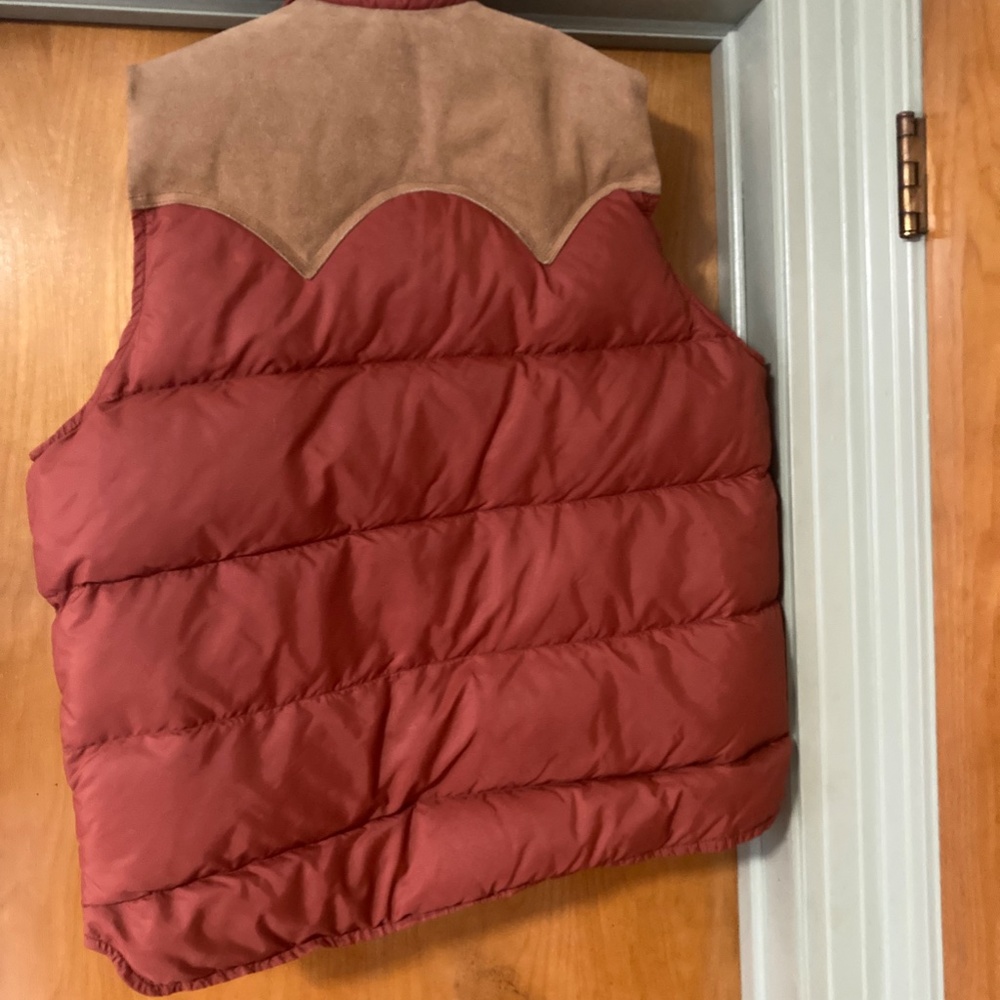 Woolrich Rust Red Puffer Vest with Tan Suede Yoke - Picture 2 of 2